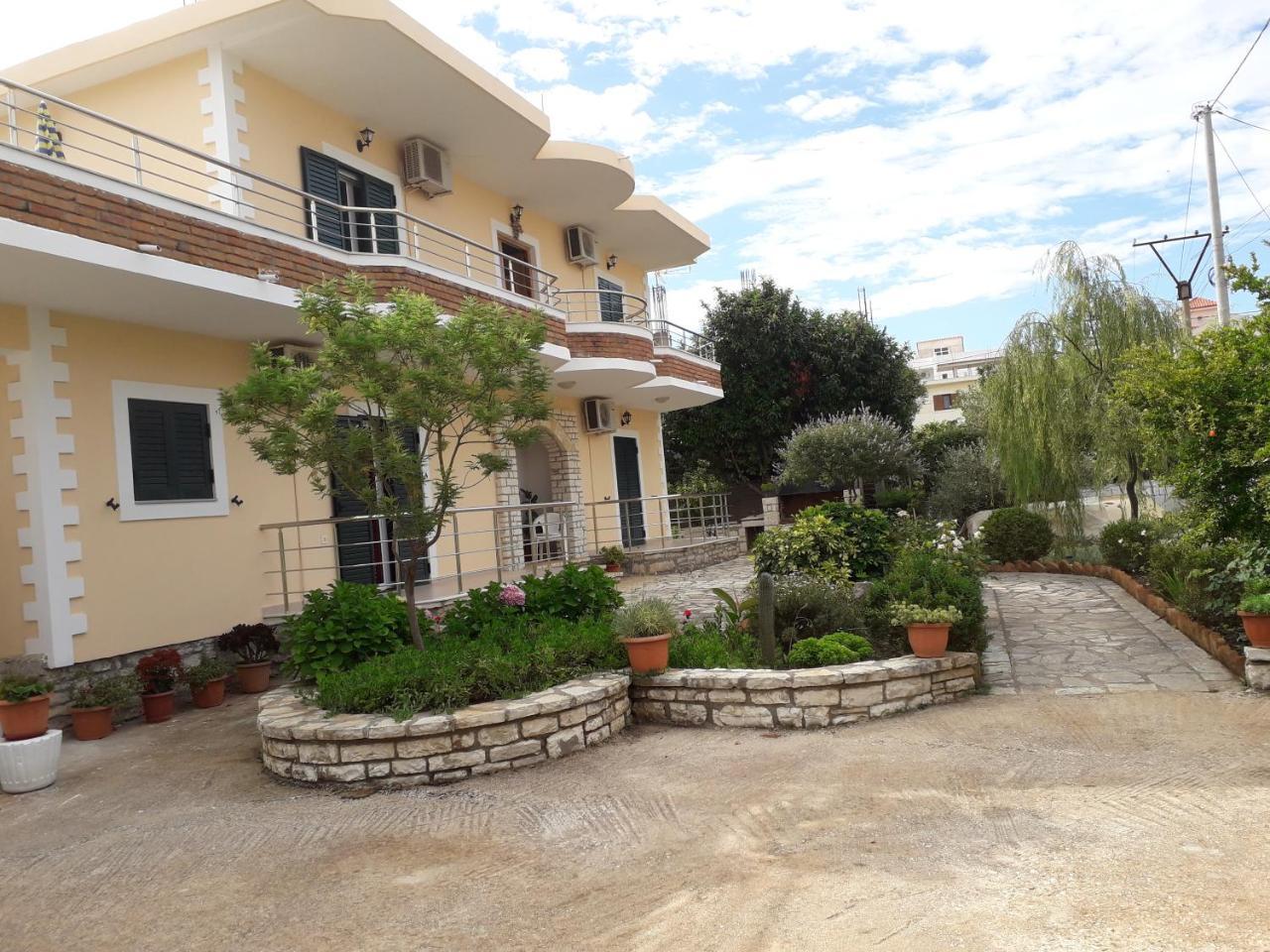 Villa Violeta Ксамил Экстерьер фото